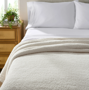 lot 474 image: Better Homes & Gardens Cozy Knit Blanket, Off-White, FullQueen