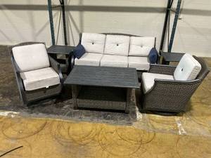 lot 9 image: 6PCS Costco Patio Set w Cushions