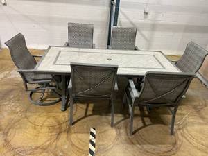 lot 10 image: 7PCS Costco Outdoor Patio Set