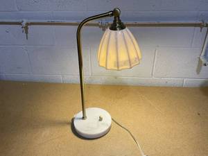 lot 150 image: 20.75 Fluted Ceramic Table Lamp with Marble Base - Hearth & Hand