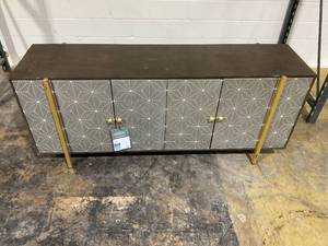 lot 11 image: Estrella Accent Cabinet
