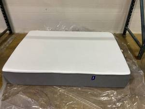 lot 18 image: Full Size Casper Cooling Select Memory Foam Mattress