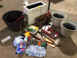 lot 24 image: Lot of Assorted Outdoor Items Various Models and Conditions   Customer Returns See Pictures