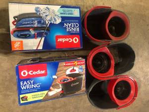 lot 33 image: Lot of Assorted Mop Buckets Various Models and Conditions   Customer Returns See Pictures