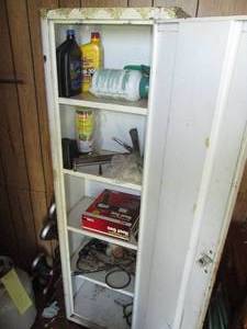 lot 17 image: Vintage metal space-saver cabinet p...