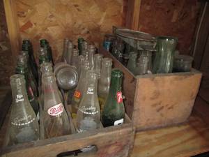lot 23 image: Vintage Wood box crates containing ...