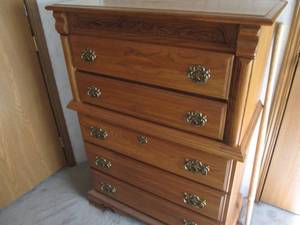 lot 40 image: Very nice hardwood 5-drawer highboy...