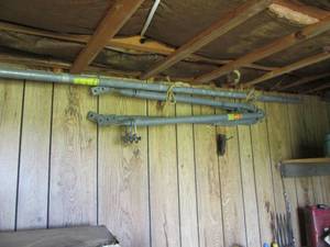 lot 56 image: Metal TV antenna Tripod with 10ft M...
