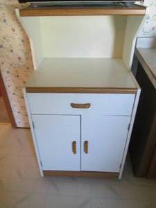 lot 58 image: White and natural wood looking styl...