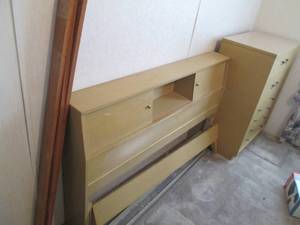 lot 99 image: Vintage blonde headboard and 4 draw...