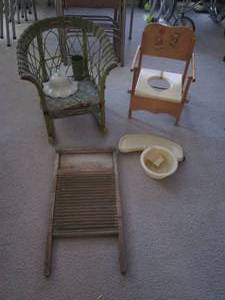 lot 165 image: Vintage Child size wicker rattan ro...
