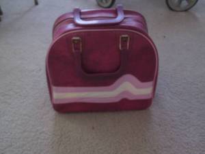 lot 167 image: Vintage womens bowling ball plus f...