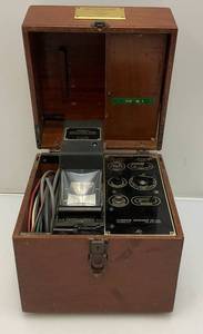 lot 12 image: Antique Simpli-Scribe Portable Cambridge Electrocardiograph NO. 0-199861 Made For (Crestview Hostipal St. Paul Mn.)