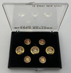 lot 38 image: Vintage University Of Minnesota Blazer Buttons With University Of Minnesota Crest 18 Karat Gold Plated Marked Ben Silver NEW YORK On Back In Original Box
