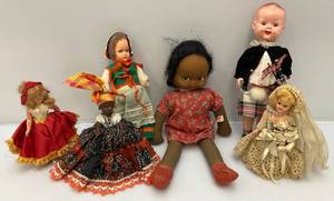 lot 75 image: Misc. Vintage Dolls