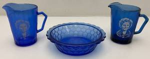 lot 80 image: Vintage Shirley Temple Creamers & Bowl