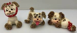 lot 87 image: Vintage Lefton Ceramic Dogs 1 Partial Paper Label