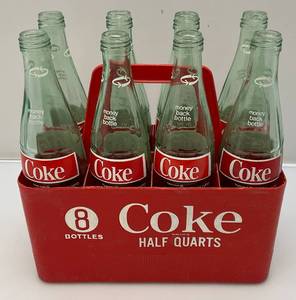 lot 97 image: Vintage 1950s - 60s Coca Cola Plastic Case With Bottles