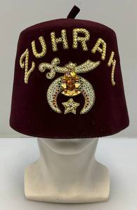 lot 126 image: 1940s Zuhrah Shriners Fez Hat