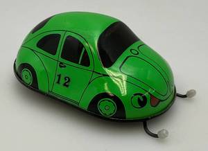 lot 148 image: Vintage Tin Litho Volkswagon Beetle Key Wind Bump & Go (Needs Key)