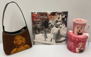 lot 158 image: Vintage Marilyn Monroe Collectibles Including Purse, Mug & More