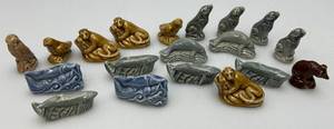 lot 203 image: Misc. Vintage WADE Miniature Figurines