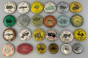lot 205 image: Misc. Vintage Threshers Buttons