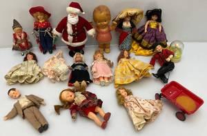 lot 212 image: Large Lot Of Misc. Vintage Collectible Dolls & More