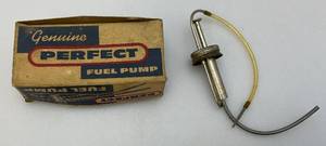 lot 230 image: Very Hard To Find 1950s-60s PERFECT Brand #51 Fuel Pump In Original Box For RC Boating