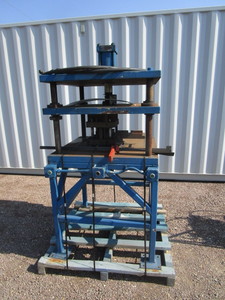 lot 2 image: Shutter Blade Shear Press
