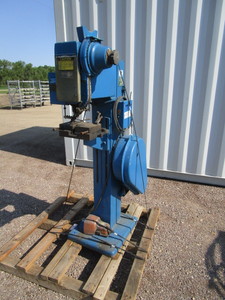 lot 4 image: Riviter
