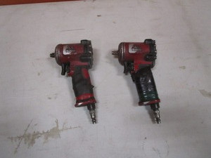 lot 38 image: (2) Mac Tools 38 Drive Stubby Impacts