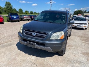 lot 3 image: 2005 Honda Pilot AWD