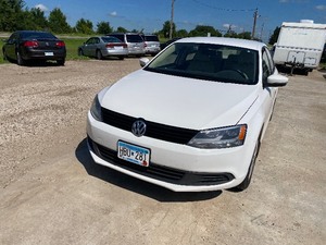 lot 7 image: 2012 Volkswagen Jetta