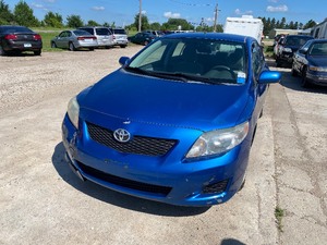 lot 13 image: 2010 Toyota Corolla