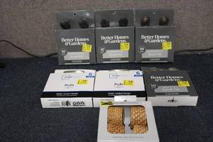 lot 7 image: Better Homes and Gardens Knob sets ...