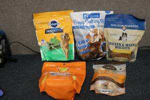 lot 33 image: Miscellaneous dog treat packs...
