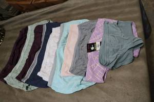 lot 44 image: 10 pairs of womens underwear sizes...