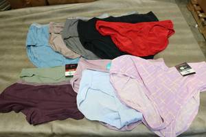 lot 45 image: 10 pairs of womens underwear sizes...
