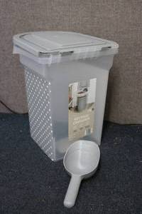 lot 115 image: New pet food storage container with...