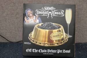 lot 123 image: Snoop Doggie Doggs Off The Chain De...