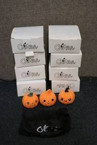 lot 127 image: 8 packs of Chiwava pumpkin squeaky ...