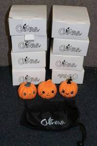 lot 130 image: 8 packs of Chiwava pumpkin squeaky ...
