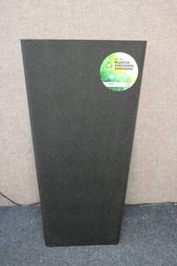 lot 171 image: 24 Black Planter...