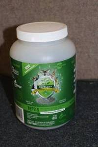 lot 187 image: 3lb container of REPELLEX for Ornam...
