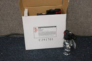 lot 248 image: 6 Pack of XXL skull tourches...