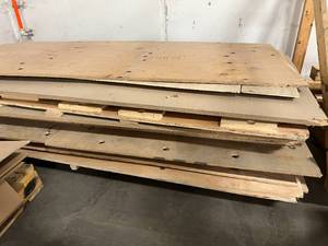 lot 26 image: Lot Of Wood Sheets