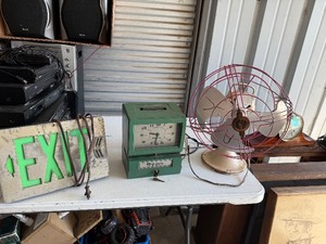 lot 33 image: Time Clock, Exit Sign & Fan