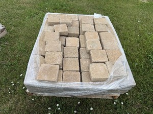 lot 5 image: Concrete Pavers