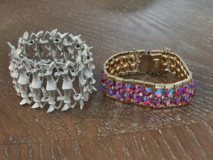 lot 15 image: Vintage Bracelets, One Vendome